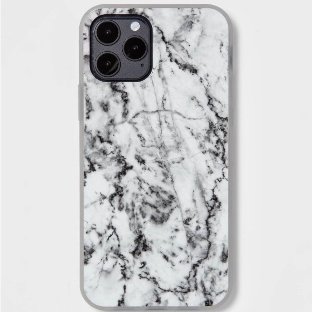 NWT. heyday Apple iPhone 12/12 Pro case​